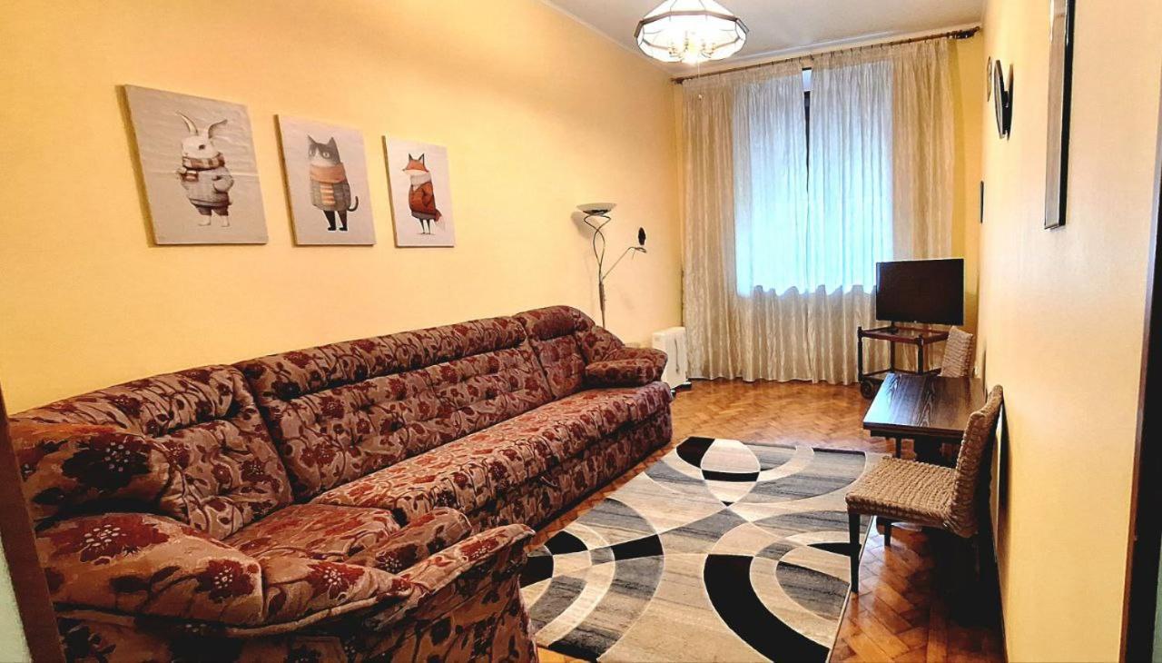 Cozy Apartment On Nezalezhnosti Avenue Charków Zewnętrze zdjęcie